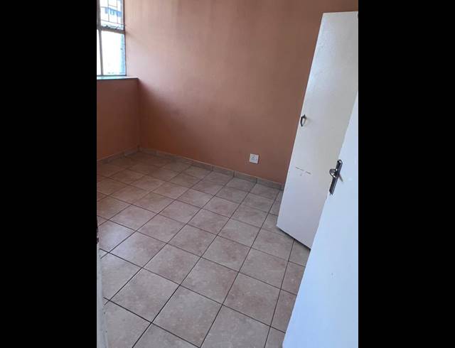 3 BEDROOM APARTMENT FOR SALE IN SUNNYSIDE